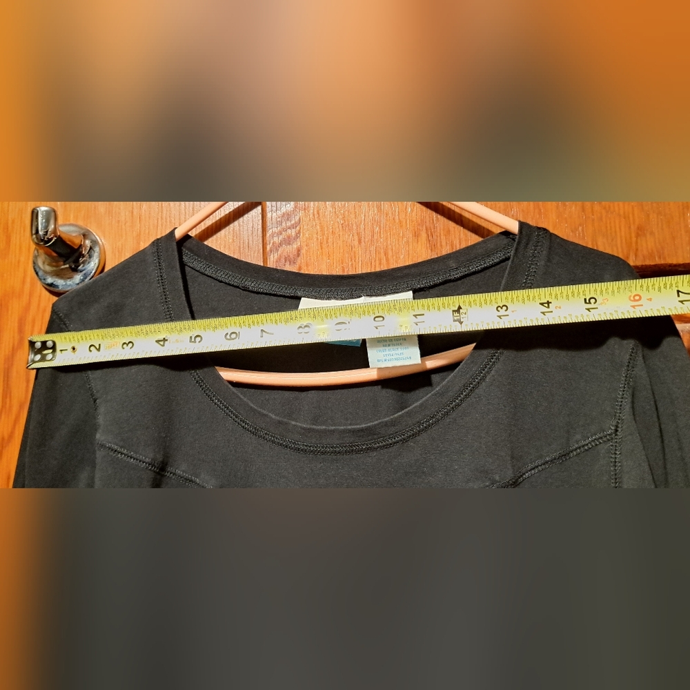 Women's Announcements Mayernity Black Long Sleeve Top - Picture 3 of 4